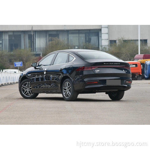 2023 BYD QIN PLUS DM-i 1.5T 2WD Hot sale new Chinese hybrid electric cars in stock 2023 version BYD QIN PLUS DM-i